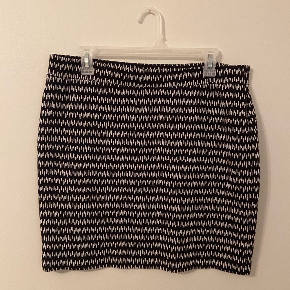 LOFT Women’s Textured Skirt